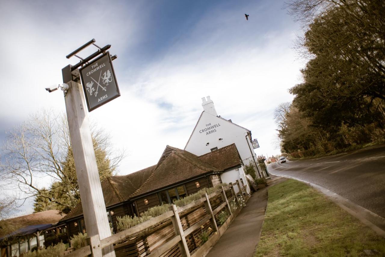 Cromwell Arms Country Pub With Rooms Romsey Exterior foto